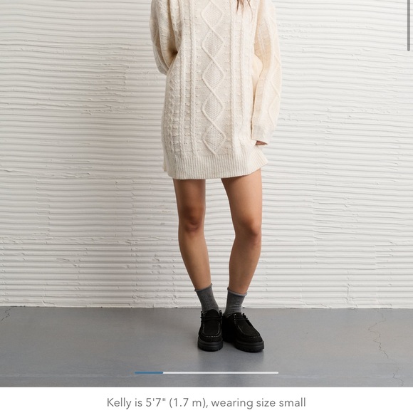 American Eagle Oversized Sweater Dress - Picture 4 of 5